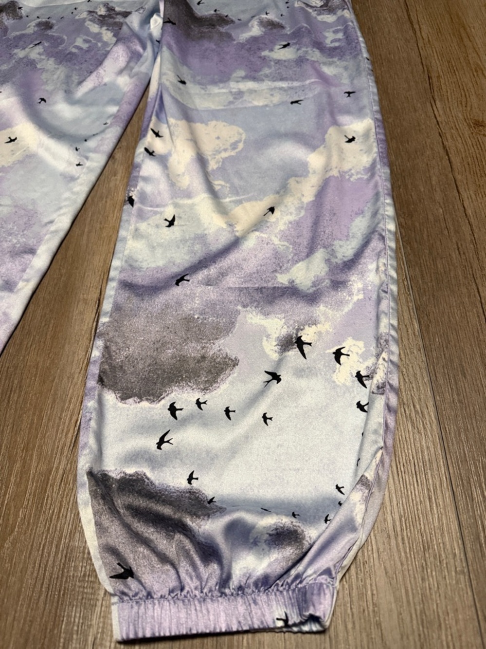Victoria's Secret Lavender Gray Printed Lounge Pants - Picture 5 of 6